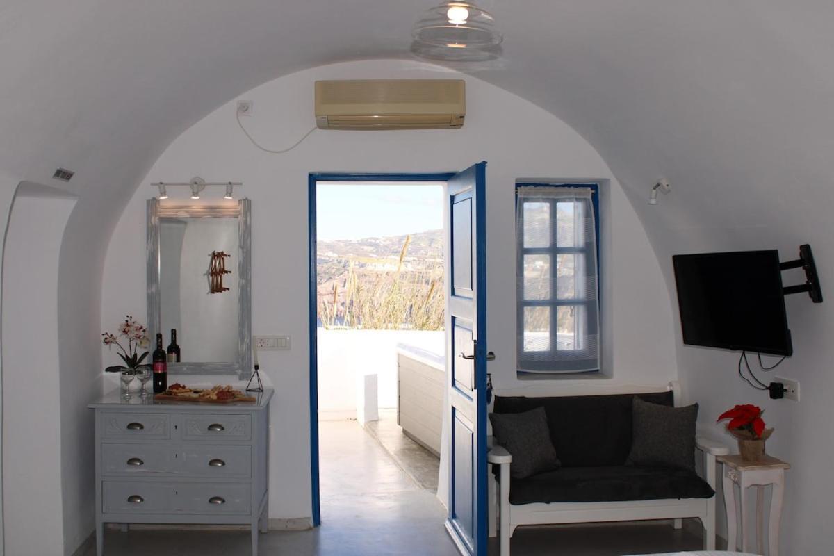 Villa Solasta #1 With Jacuzzi In Santorini Akrotírion 外观 照片
